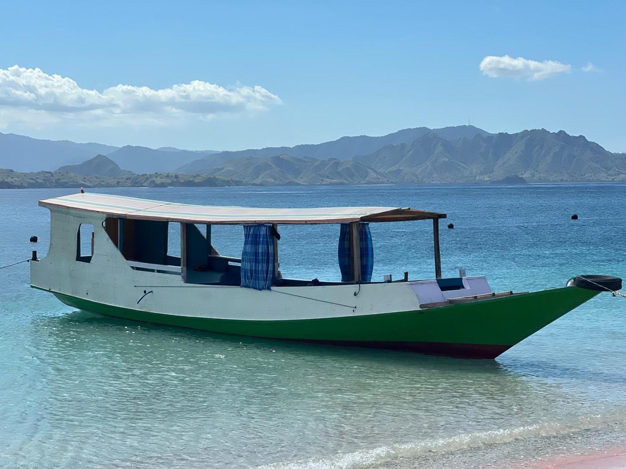 Jhuna Komodo Homestay מראה חיצוני תמונה