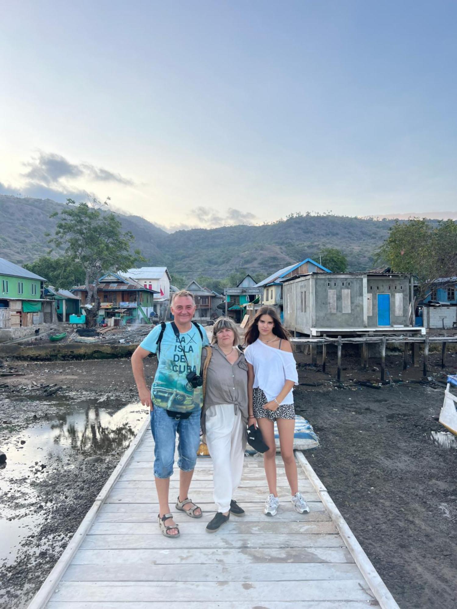 Jhuna Komodo Homestay מראה חיצוני תמונה